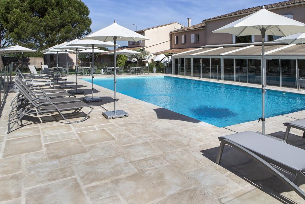 Le Domaine Des Oliviers Hotel Pierrelatte ภายนอก รูปภาพ