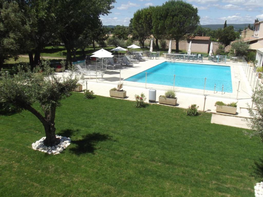 Le Domaine Des Oliviers Hotel Pierrelatte ห้อง รูปภาพ