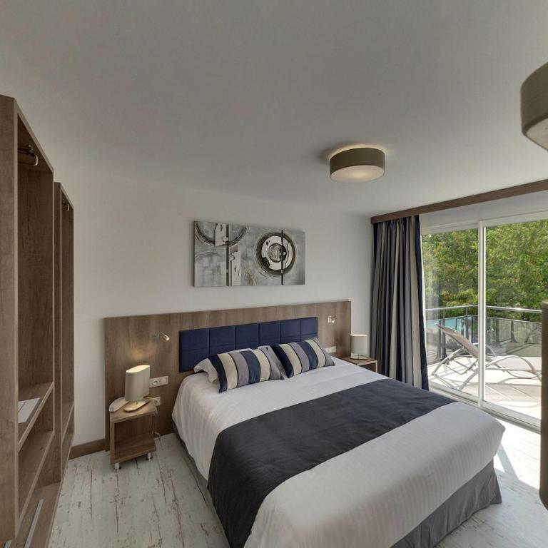 Le Domaine Des Oliviers Hotel Pierrelatte ห้อง รูปภาพ