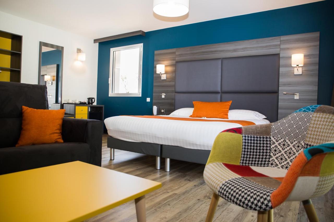 Le Domaine Des Oliviers Hotel Pierrelatte ภายนอก รูปภาพ